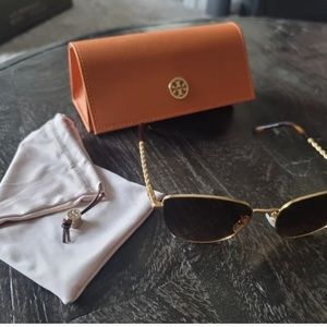 Tory Burch Sunglasses Gold